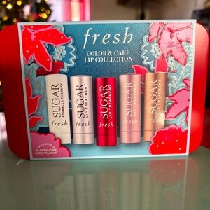 Fresh color & care lip collection in a metal TIN